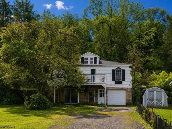 58 Carolina Avenue, Salem, WV 26426