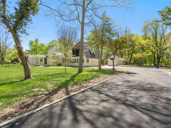 497 Woodbury Road , Cold Spring Harbor, NY 11724