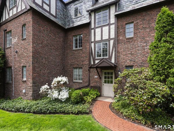 180 Fern, Unit 2, West Hartford, CT 06119