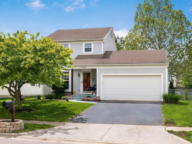 2133 Dunkeld Drive, Grove City, OH 43123 Photo 2