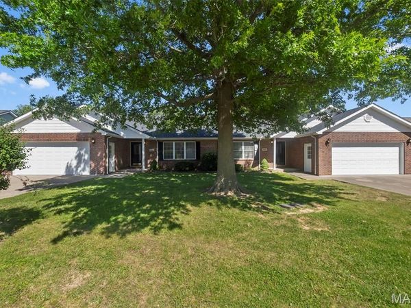 846 & 848 Aaron Drive , Jackson, MO 63755