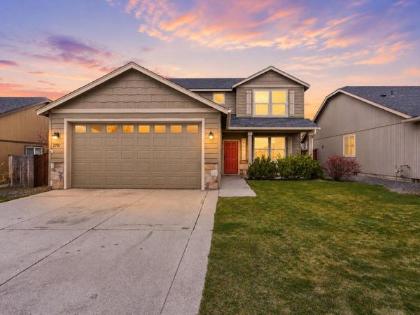 2781 NE Spring Water Place, Bend, OR 97701