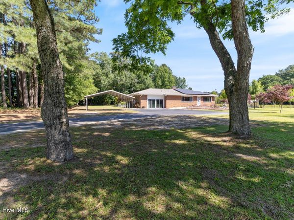 207 Cicero Beatty Road, Raeford, NC 28376