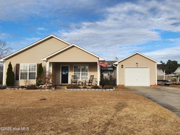 429 Meeting Street , Beaufort, NC 28516