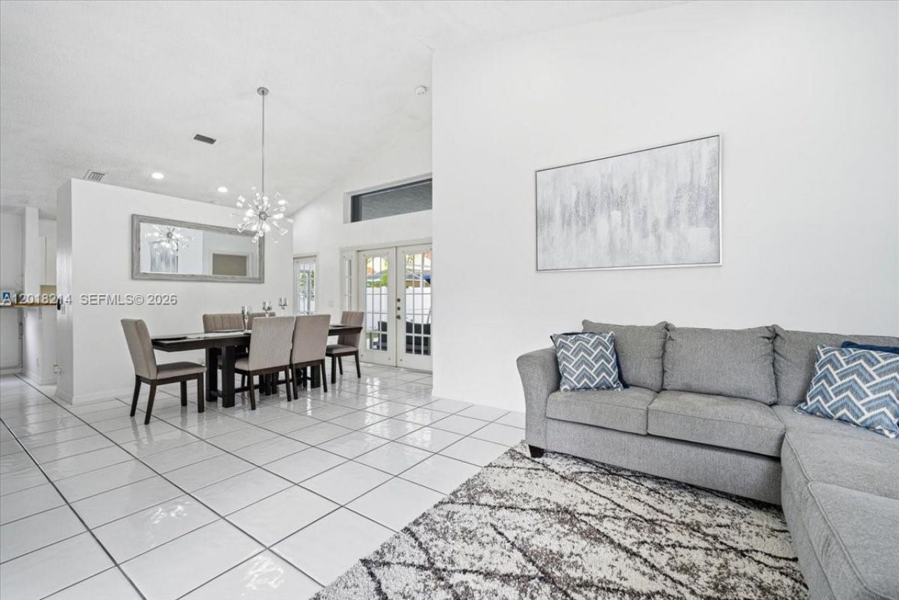 628 Stanton Dr , Weston, FL 33326 Photo