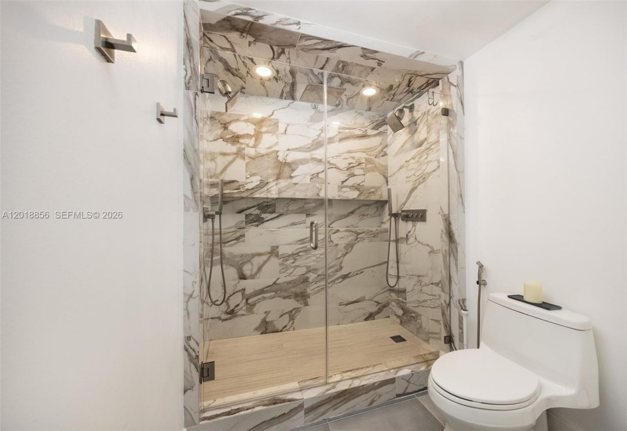 690 SW 1st Ct, Unit PHI10, Miami, FL 33130 Photo