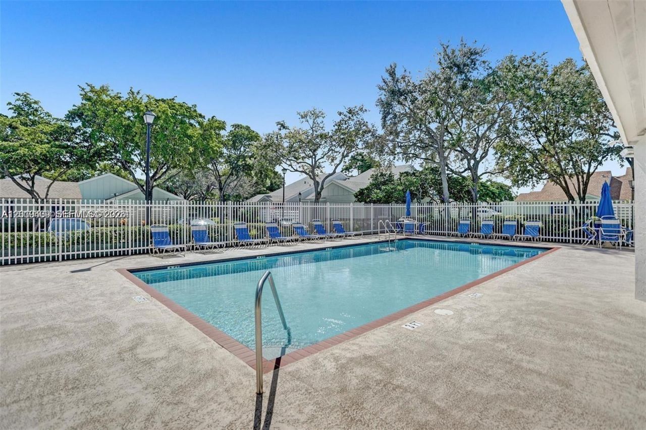13712 SW 149th Cir Ln , Unit 4-52, Miami, FL 33186 Photo