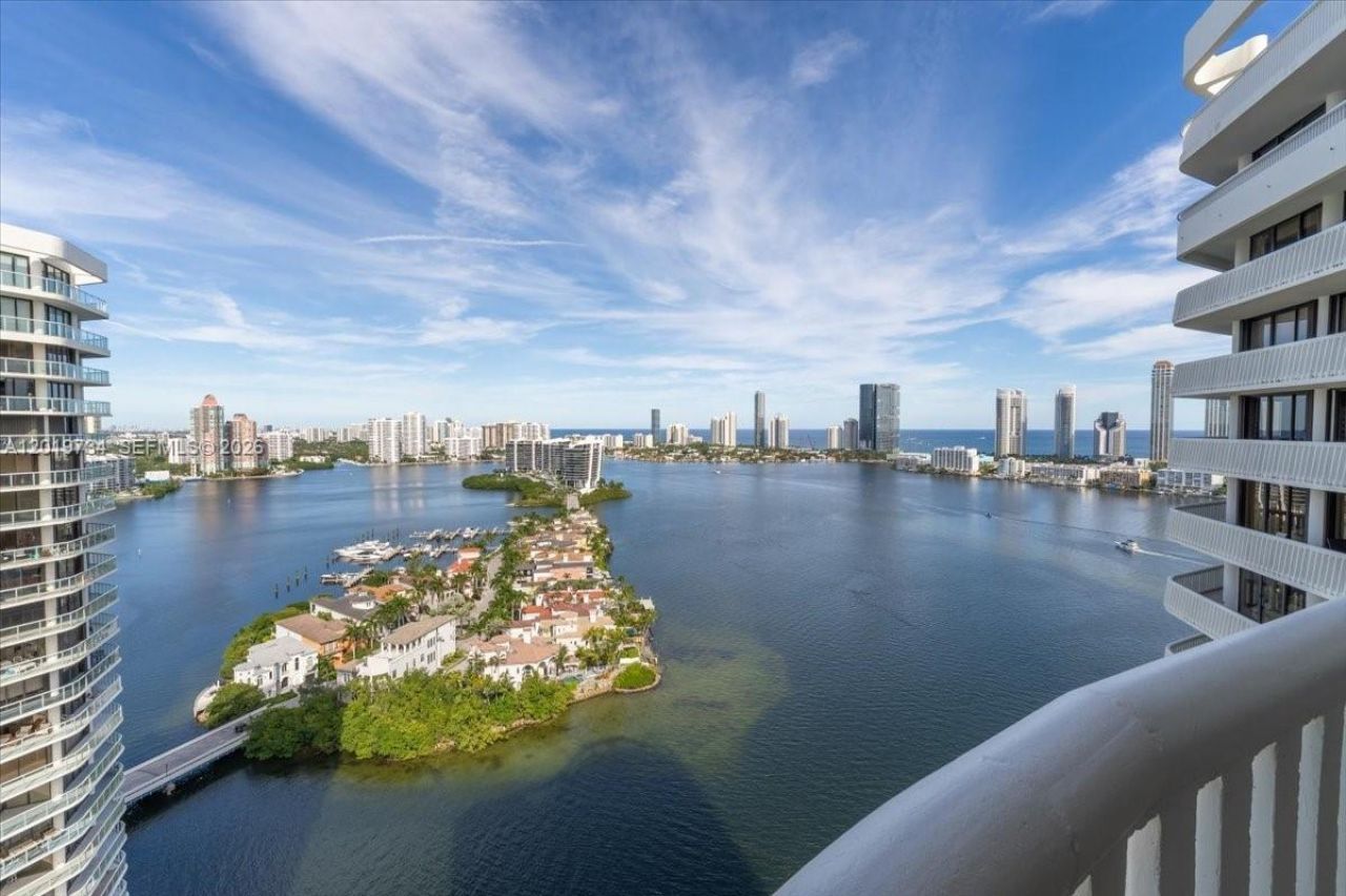 3000 Island Blvd , Unit 2802, Aventura, FL 33160 Photo