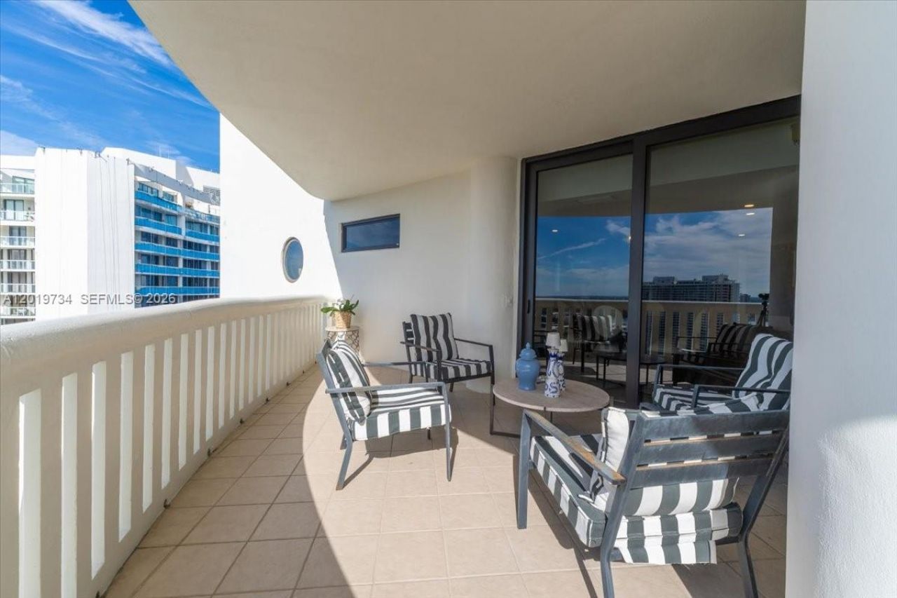 3000 Island Blvd , Unit 2802, Aventura, FL 33160 Photo