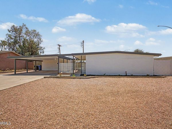 2009 E 3RD Drive, Mesa, AZ 85204