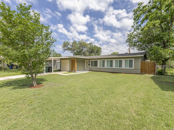 323 BASSWOOD DR, San Antonio, TX 78213
