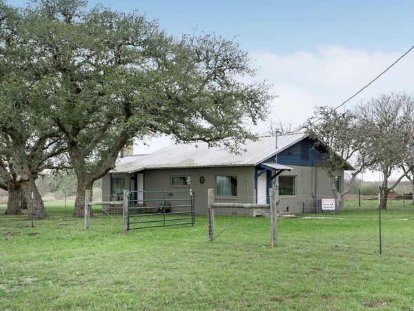 Berclair, TX 78107