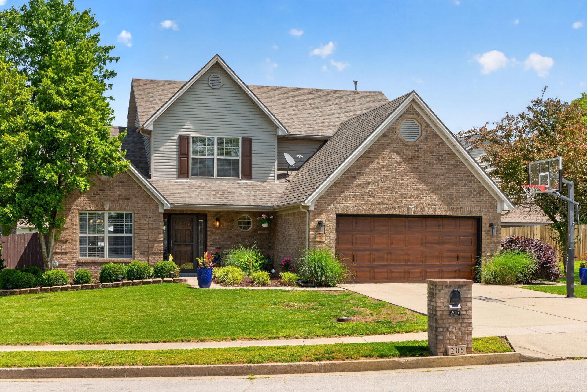 205 Singleton Way, Nicholasville, KY 40356 Main Photo