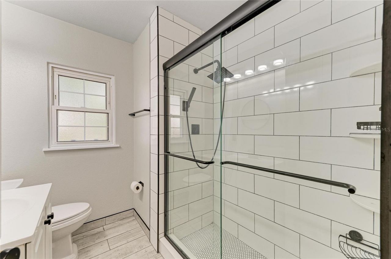 939 N Lockwood Ridge Road, Sarasota, FL 34237 Photo