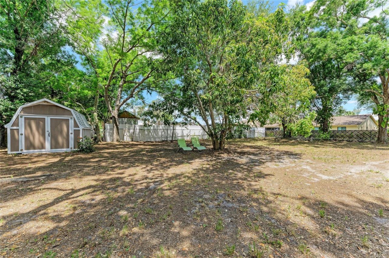 939 N Lockwood Ridge Road, Sarasota, FL 34237 Photo