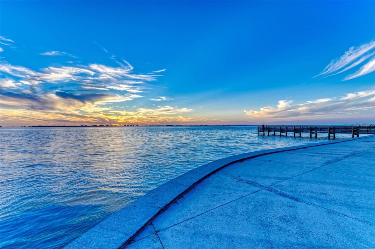 939 N Lockwood Ridge Road, Sarasota, FL 34237 Photo