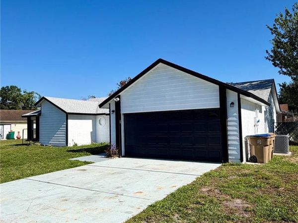 303 SILK OAK DRIVE , KISSIMMEE, FL 34743