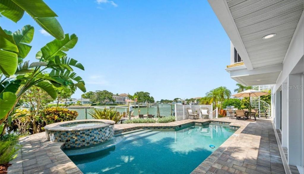 4545 Harbor Hills Drive, Largo, FL 33770 Photo