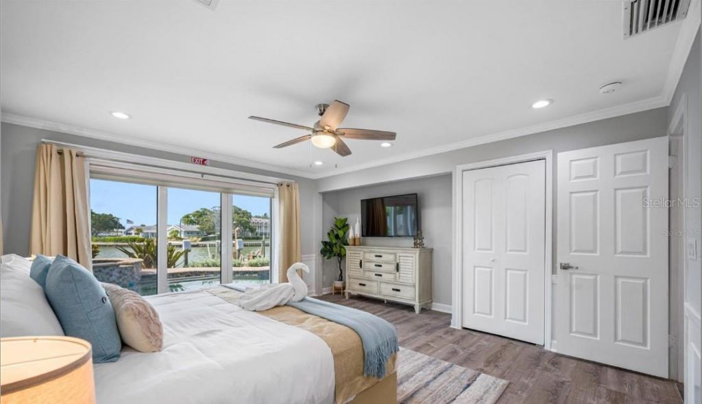 4545 Harbor Hills Drive, Largo, FL 33770 Photo