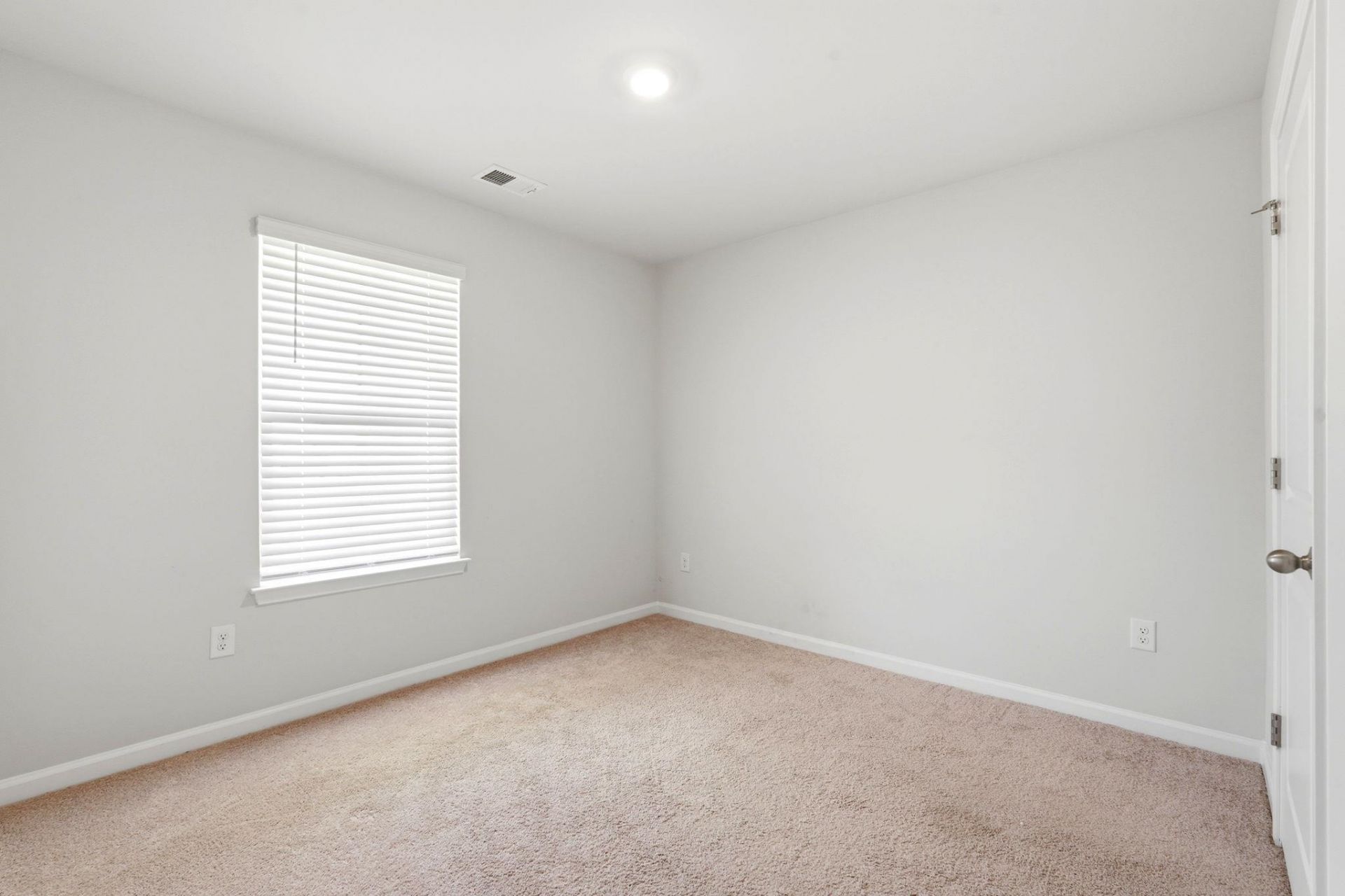 224 Jeff Waters Circle  Photo 5