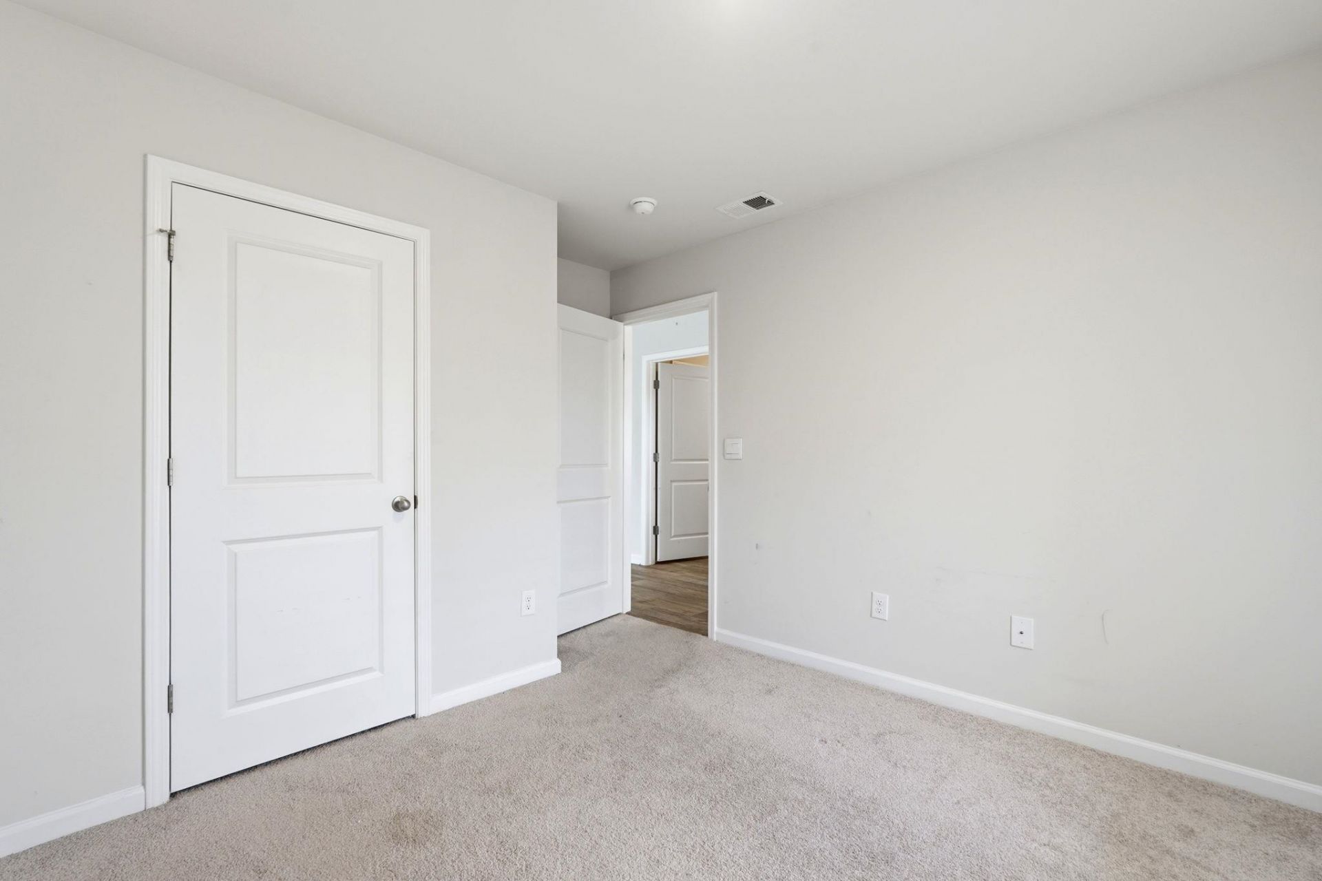 224 Jeff Waters Circle  Photo 6