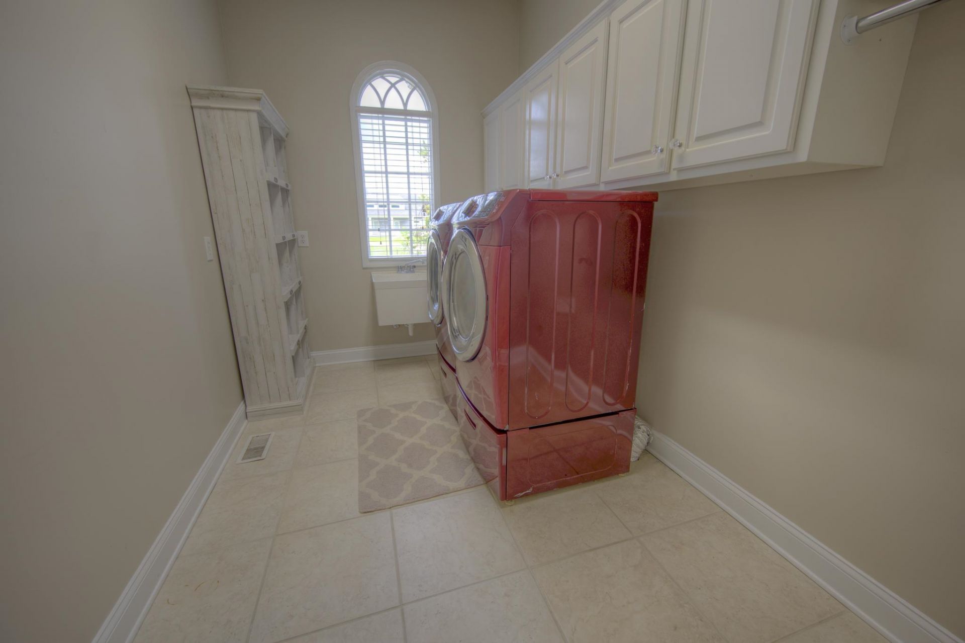 3771 Waterford Dr. Photo 36