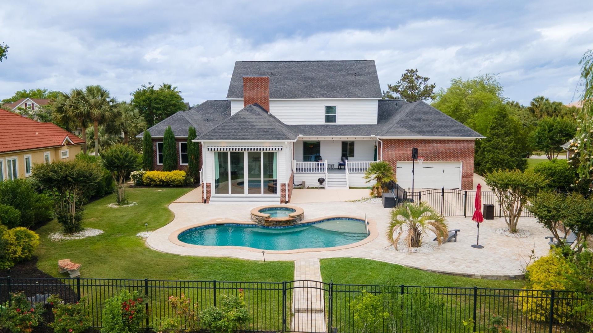 3771 Waterford Dr. Photo 4