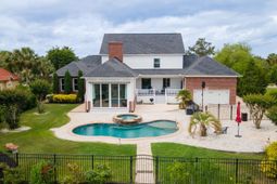 3771 Waterford Dr. photo 4
