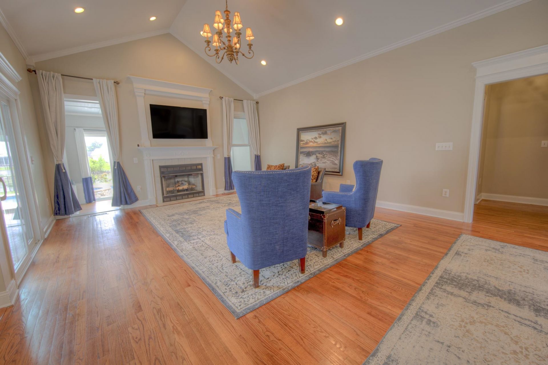 3771 Waterford Dr. Photo 9