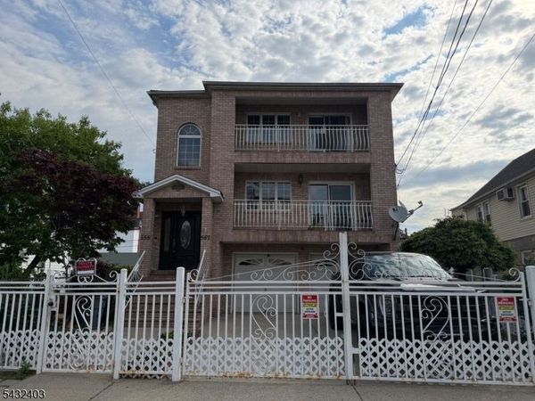555 1St Ave, Elizabeth, NJ 07206