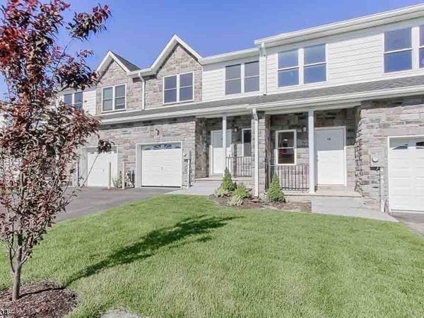 15 Decroce Ct, Parsippany-Troy Hills, NJ 07054