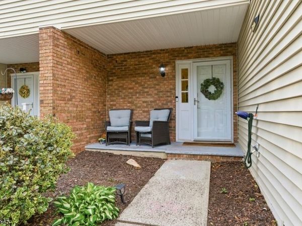 113 Saratoga Sq, Wayne, NJ 07470