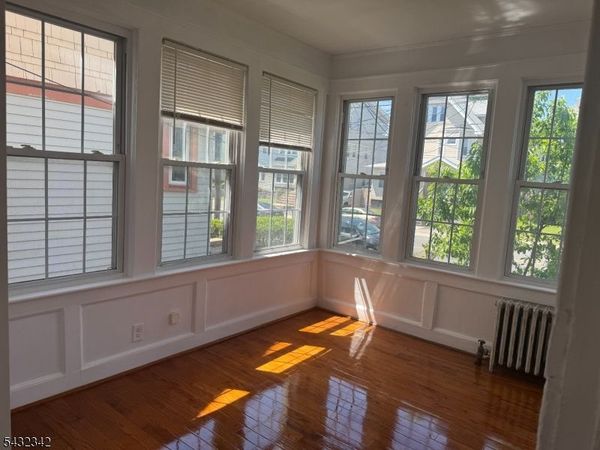 214 Osborne Terr, Newark, NJ 07112