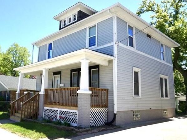 2113 16th St, Racine, WI 53403