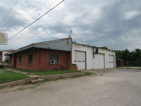 1224 S Chickasaw , Pauls Valley, OK 73075