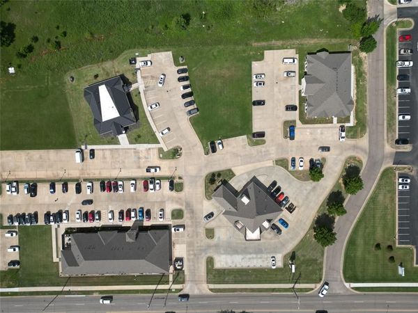 3300 N Kickapoo Street, Shawnee, OK 74804