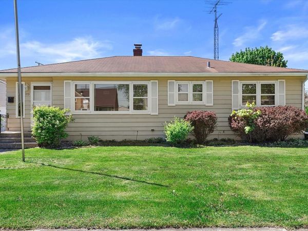 1715 26th STREET, Kenosha, WI 53140