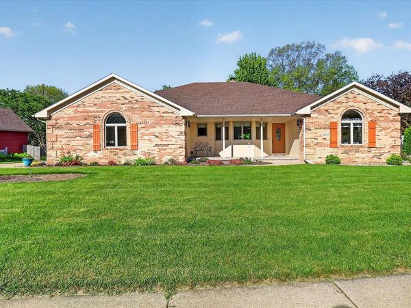 800 King Street, Stoughton, WI 53589