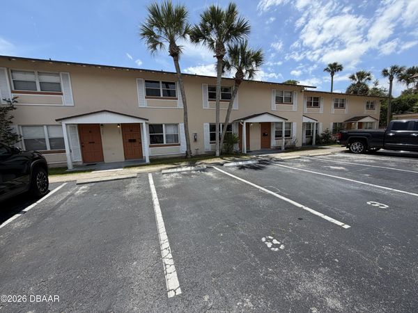 1600 S Palmetto Avenue, Unit 105, South Daytona, FL 32119