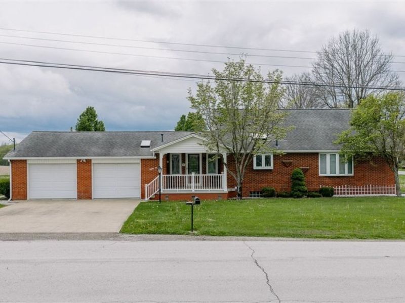 8010 Elson Street SE, Waynesburg, OH 44688 Photo 2