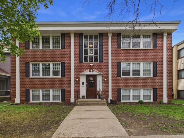 2706 Humboldt Avenue S, Unit 203, Minneapolis, MN 55408