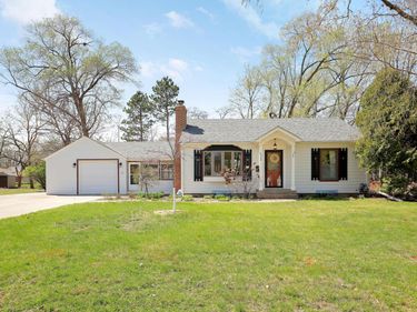 8308 Stevens Avenue S, Bloomington, MN 55420