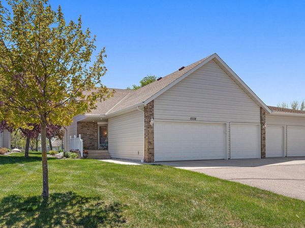 1038 Prairie View Drive SW, Hutchinson, MN 55350