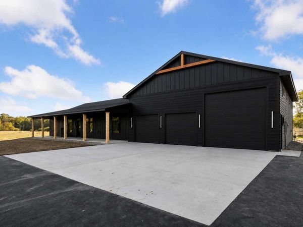 21800 Luan Drive NE, East Bethel, MN 55011