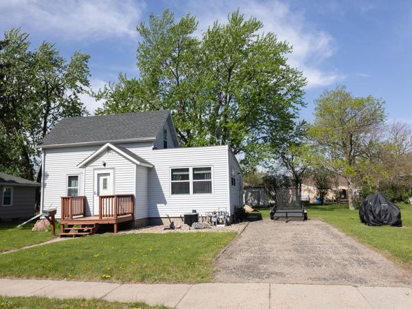 804 Redding Avenue, Windom, MN 56101