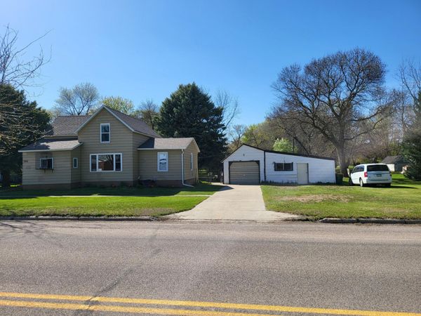 205 N Main Street , Taunton, MN 56291