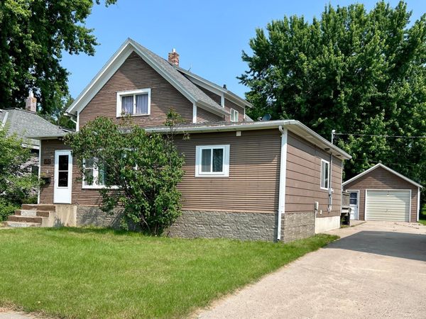 450 7th Street NW, Valley City, ND 58072
