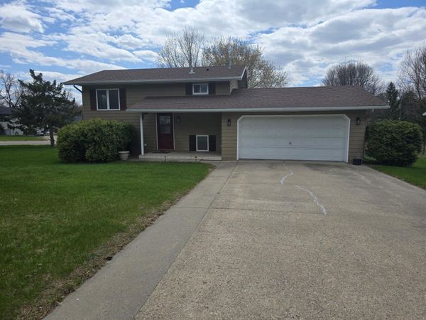 1333 Lori Avenue , Detroit Lakes, MN 56501