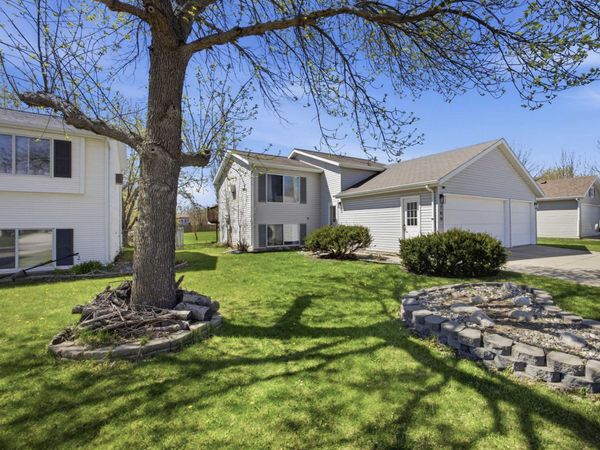 769 14th Avenue W, West Fargo, ND 58078