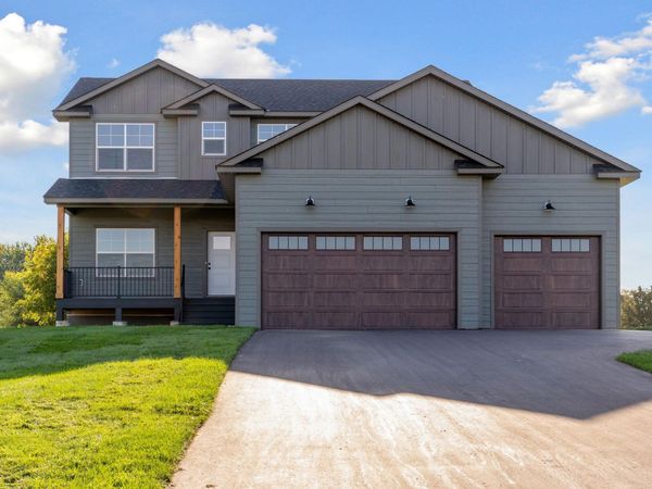 2840 219th Avenue NE, East Bethel, MN 55011